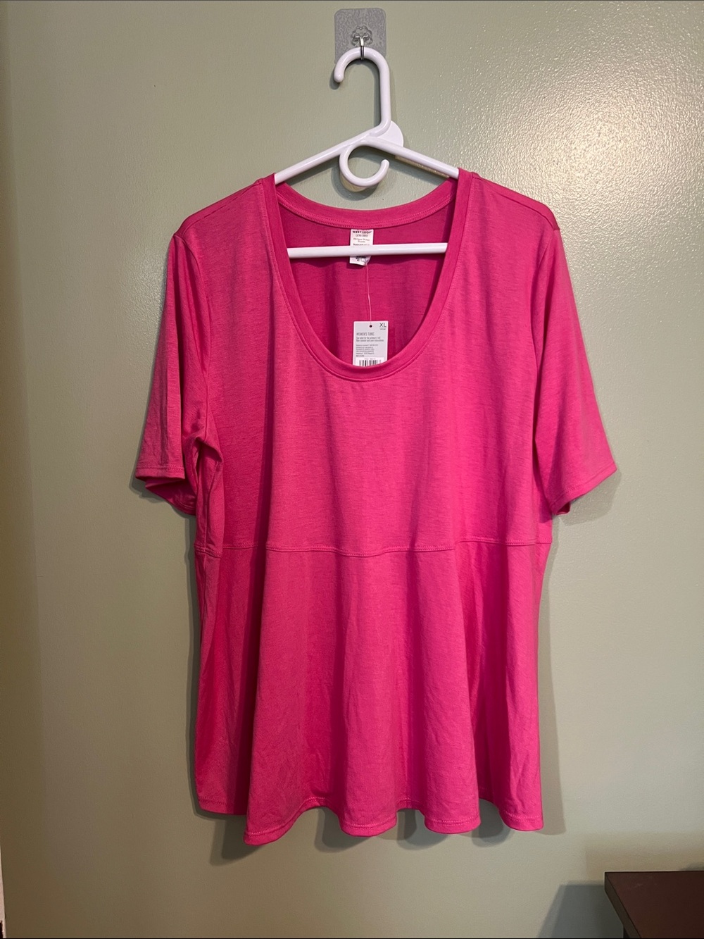 NWT West Loop Scoop Neck Short Sleeve Top - Hot Pink